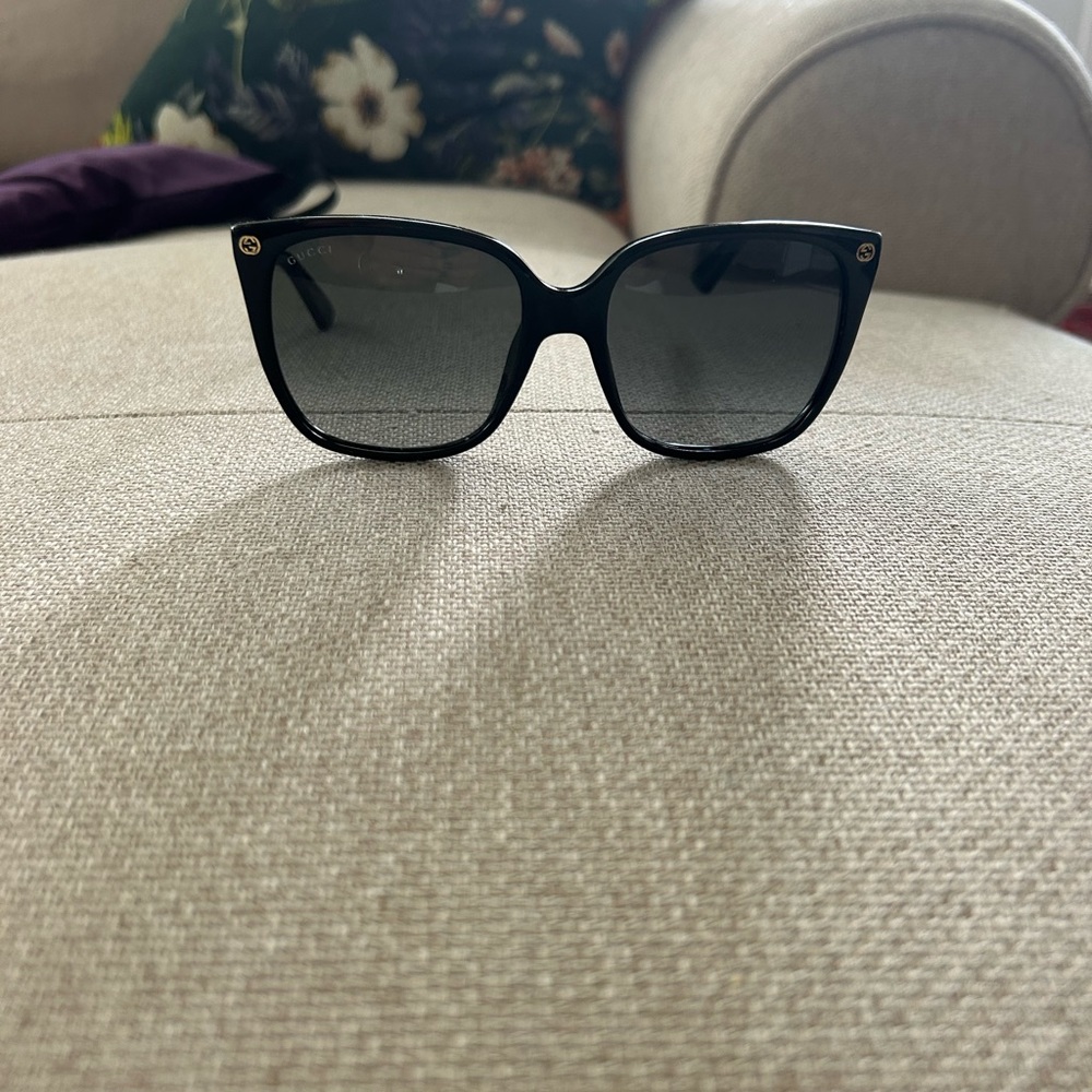 Authentic Gucci sunglasses - Picture 4 of 4